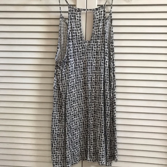 Old Navy Tank Top - Picture 4 of 4